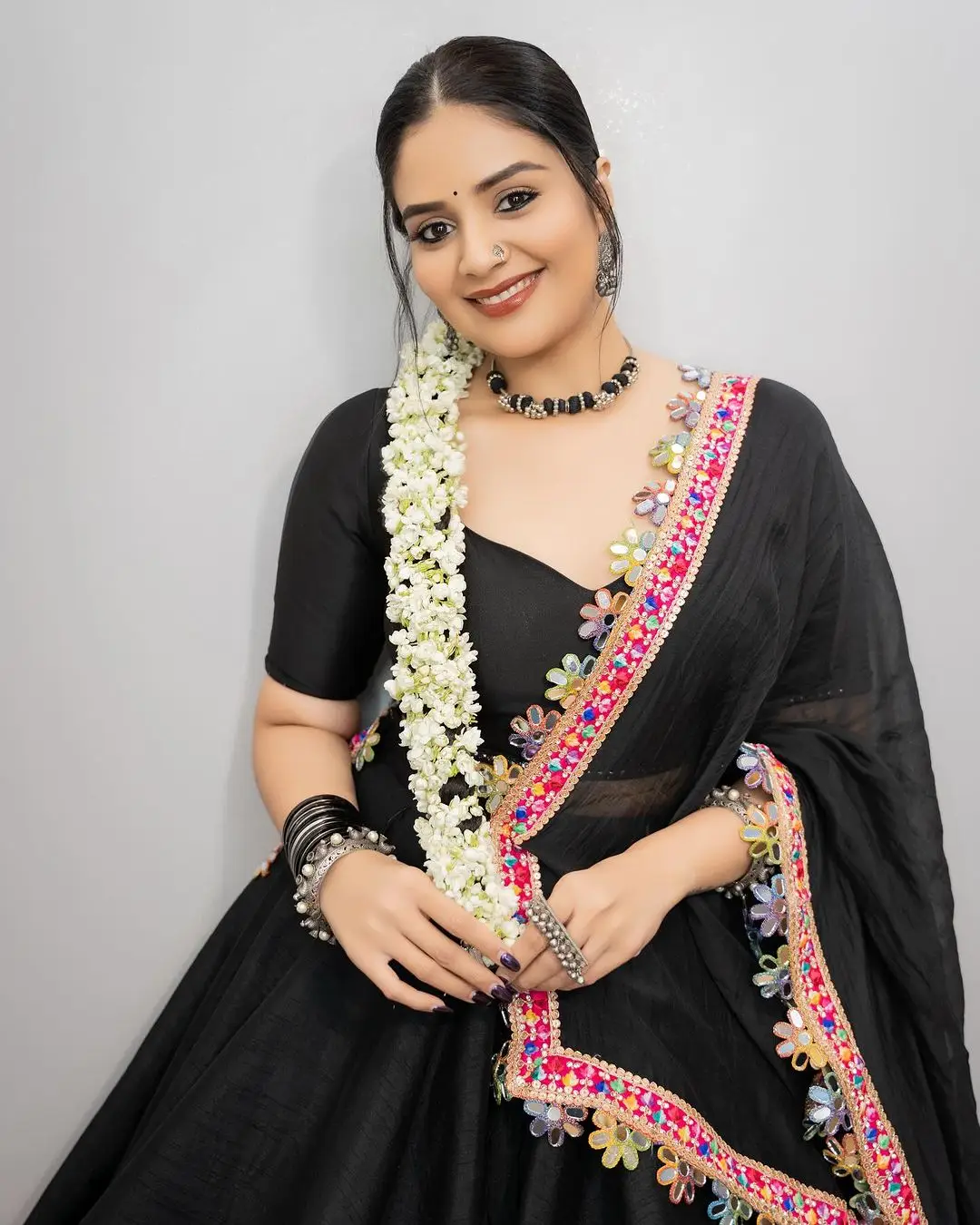 ZEETV ACTRESS SREEMUKHI IN BLACK LEHENGA CHOLI